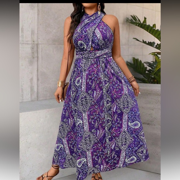 Dresses & Skirts - Halter Style Summer Dress